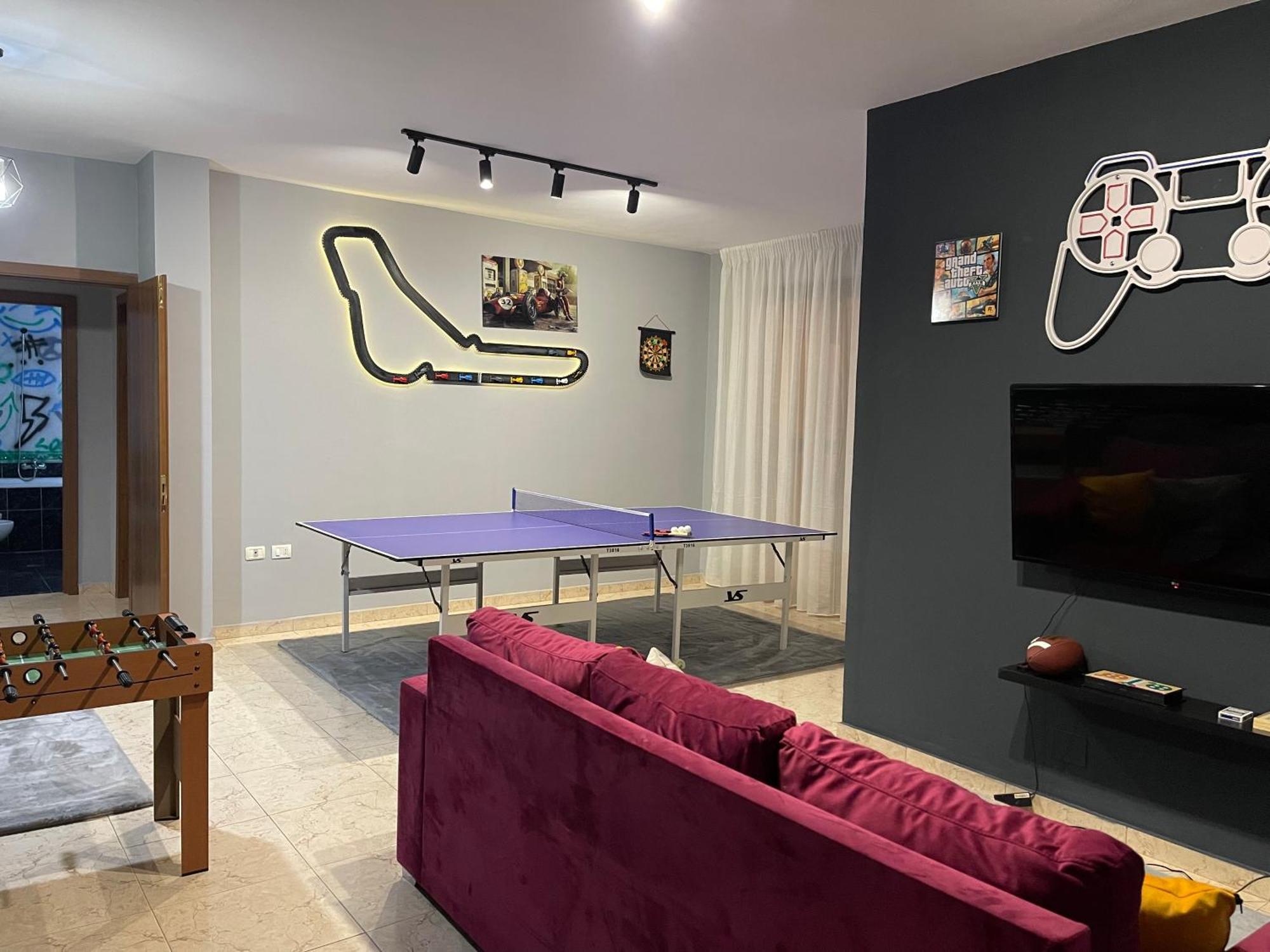Super House 2 Blloku - 3 Rooms 티라나 외부 사진