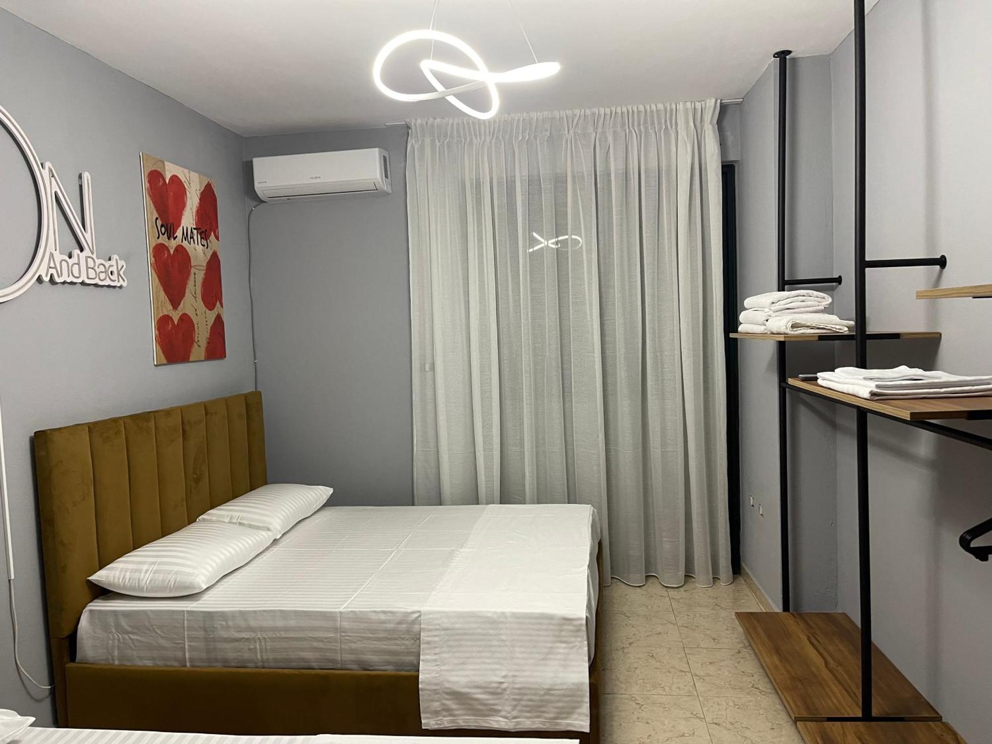 Super House 2 Blloku - 3 Rooms 티라나 외부 사진